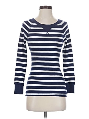 Old Navy Long Sleeve T-Shirt (view 1)
