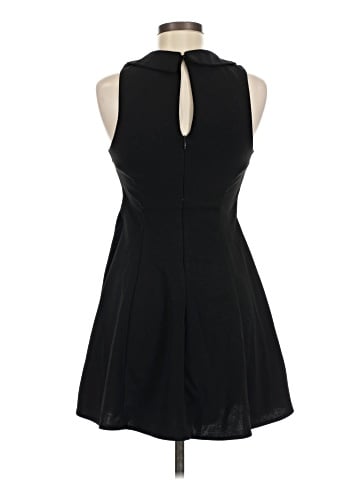 Romeo & Juliet Couture Cocktail Dress (view 2)