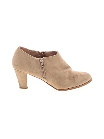 Journee Collection Ankle Boots (view 1)