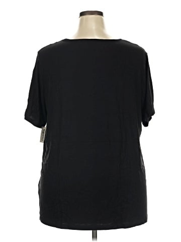 Old Navy Short Sleeve T-Shirt (view 2)
