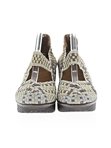 Unbranded Wedges (view 2)