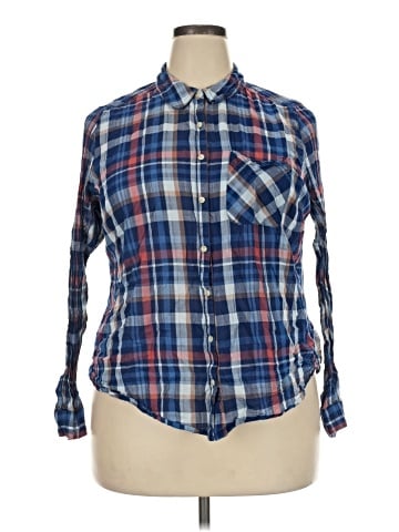 Maurices Long Sleeve Button-Down Shirt (view 1)