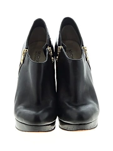 MICHAEL Michael Kors Ankle Boots (view 2)