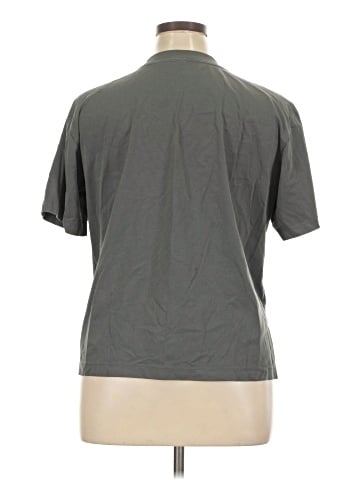 Uniqlo Short Sleeve Turtleneck (view 2)