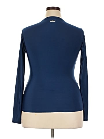 Under Armour Long Sleeve T-Shirt (view 2)