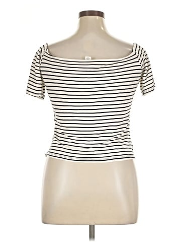 H&M Short Sleeve T-Shirt (view 2)