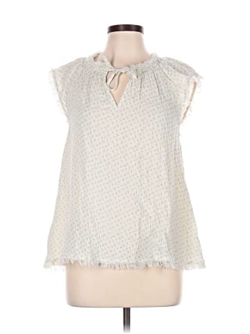 True Craft Sleeveless Blouse (view 1)