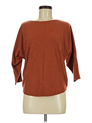Essentials by Milano 3/4 Sleeve Top (view 1)
