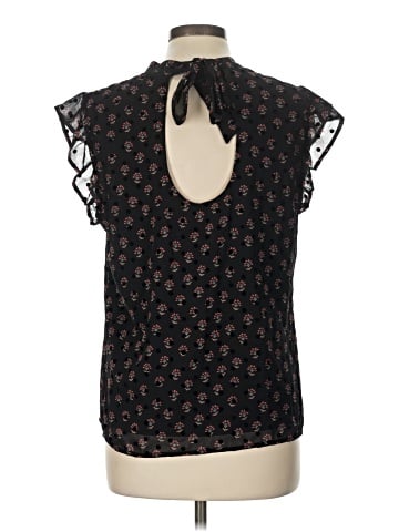 DR2 Sleeveless Blouse (view 2)