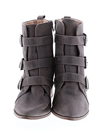 Journee Collection Ankle Boots (view 2)