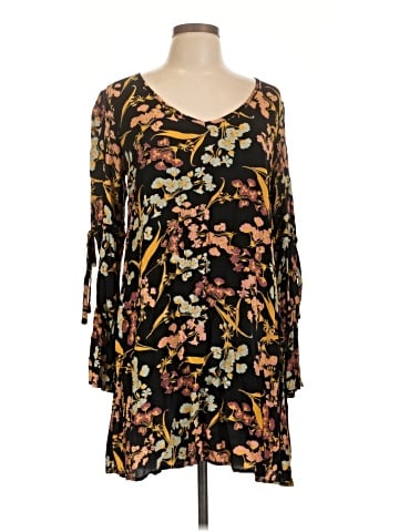 Xhilaration Casual Dress (view 1)