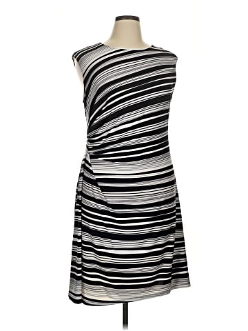 Roz & Ali Cocktail Dress (view 1)