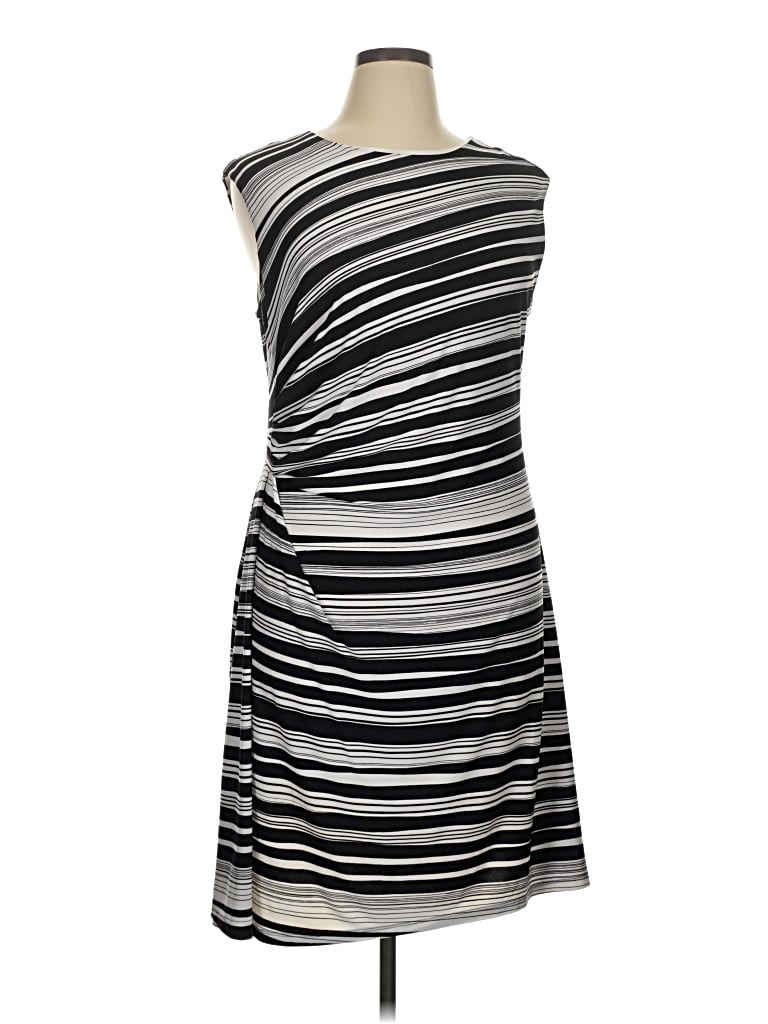 Pre-owned Roz & Ali Cocktail Dress In Silver
