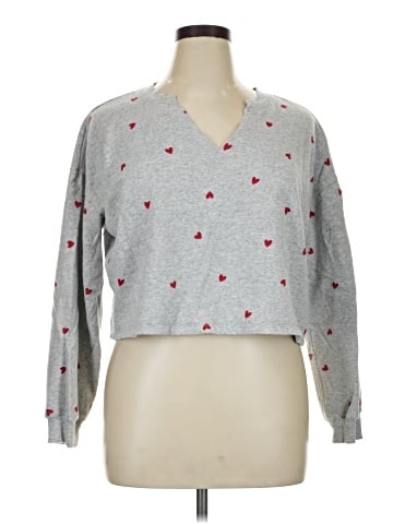 colsie Pullover Sweater (view 1)