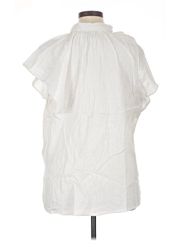 Gap Sleeveless Button-Down Shirt (view 2)