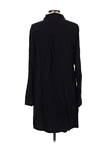 Old Navy Casual Dress (view 2)