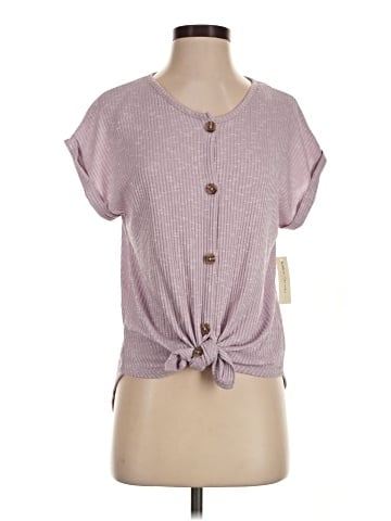 Bobbie Brooks Short Sleeve Top (view 1)