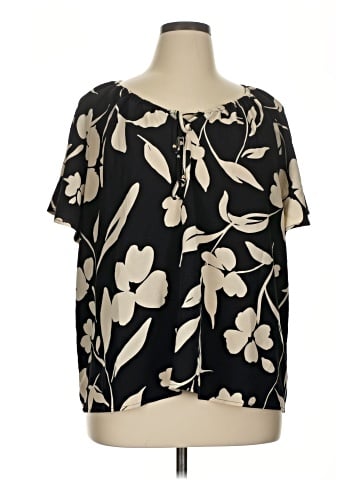 Ava & Viv Short Sleeve Blouse (view 1)