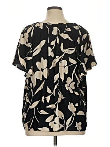 Ava & Viv Short Sleeve Blouse (view 2)