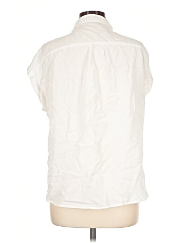 Love Tree Sleeveless Button-Down Shirt (view 2)