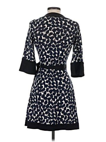 Diane von Furstenberg Kimono (view 2)