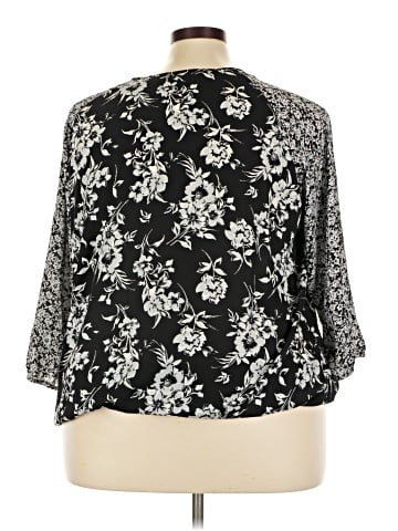 Croft & Barrow 3/4 Sleeve Blouse (view 2)