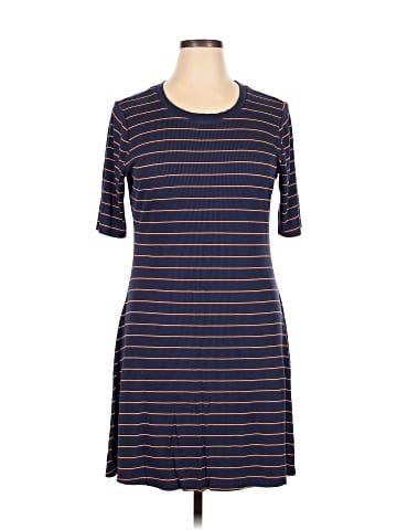 Old Navy Casual Dress (view 1)