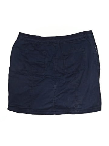 Karen Scott Skort (view 2)