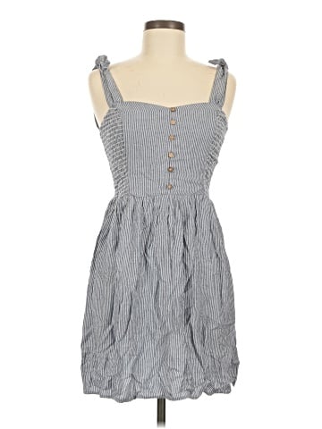 American Eagle Outfitters Casual Dress (view 1)