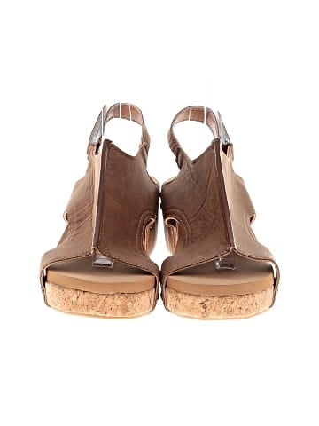 Unbranded Wedges (view 2)