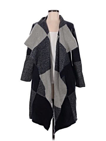 Amaryllis Poncho (view 1)