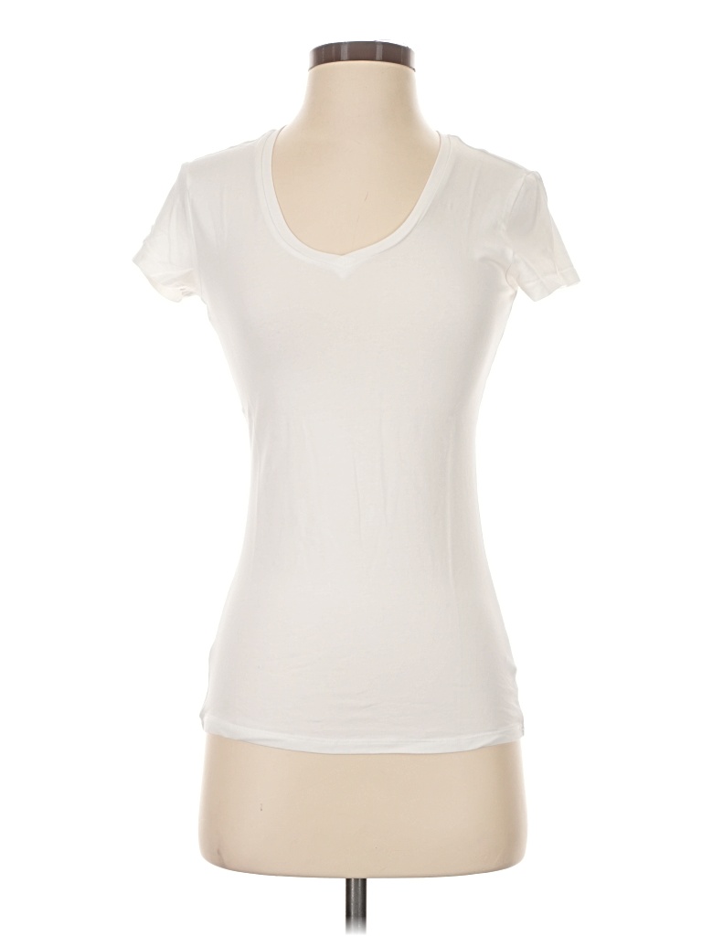 Pre-owned Gap Outlet Short Sleeve T-shirt In Ivory