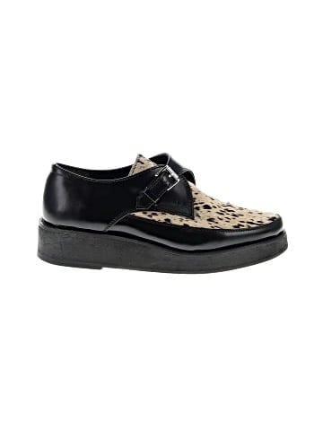 Unbranded Flats (view 1)