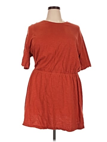 Old Navy Casual Dress (view 1)