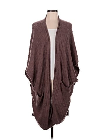Soma Poncho (view 1)