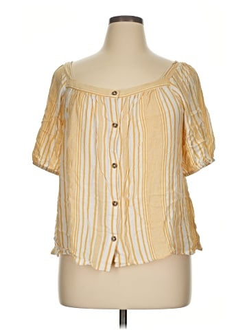 a.n.a. A New Approach Short Sleeve Blouse (view 1)