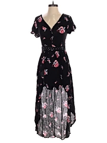 Xhilaration Cocktail Dress (view 1)