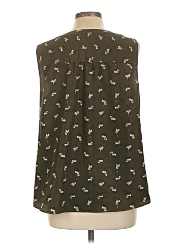 Croft & Barrow Sleeveless Blouse (view 2)