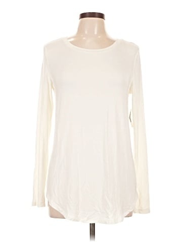 Old Navy Long Sleeve T-Shirt (view 1)