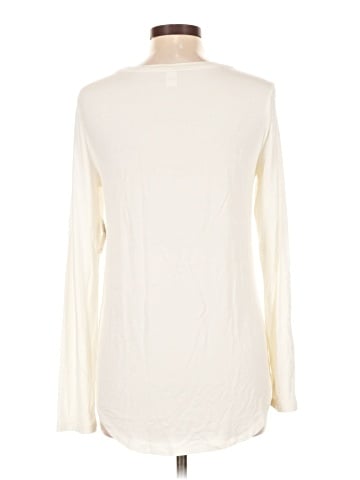 Old Navy Long Sleeve T-Shirt (view 2)