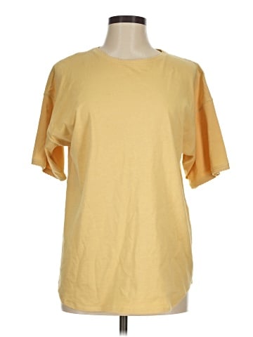 Lizwear by Liz Claiborne Short Sleeve T-Shirt (view 1)