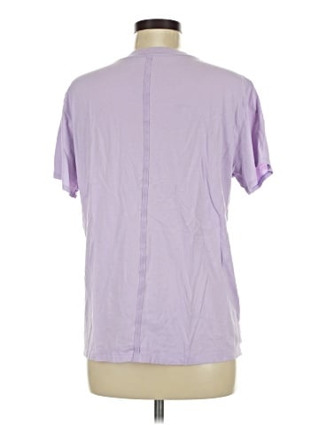 Lululemon Athletica Short Sleeve T-Shirt (view 2)