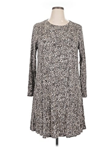Old Navy Casual Dress (view 1)