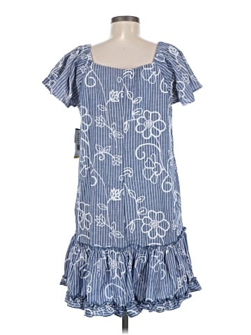 Signature by Robbie Bee Casual Dress (view 2)