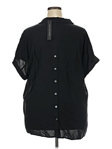 Jane and Delancey Short Sleeve Blouse (view 2)