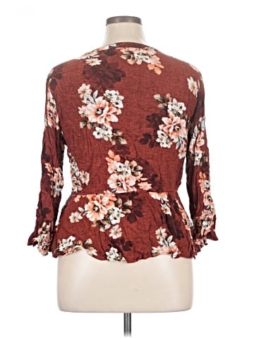 Maurices 3/4 Sleeve Blouse (view 2)