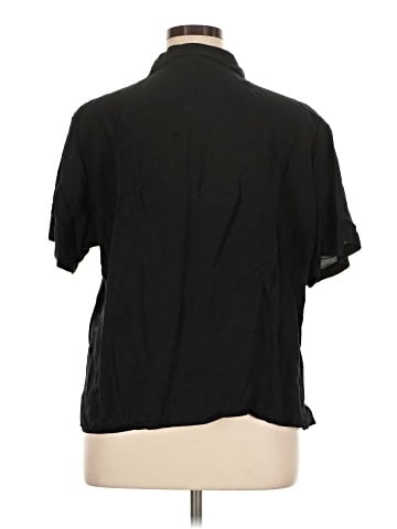 Uniqlo Short Sleeve Blouse (view 2)