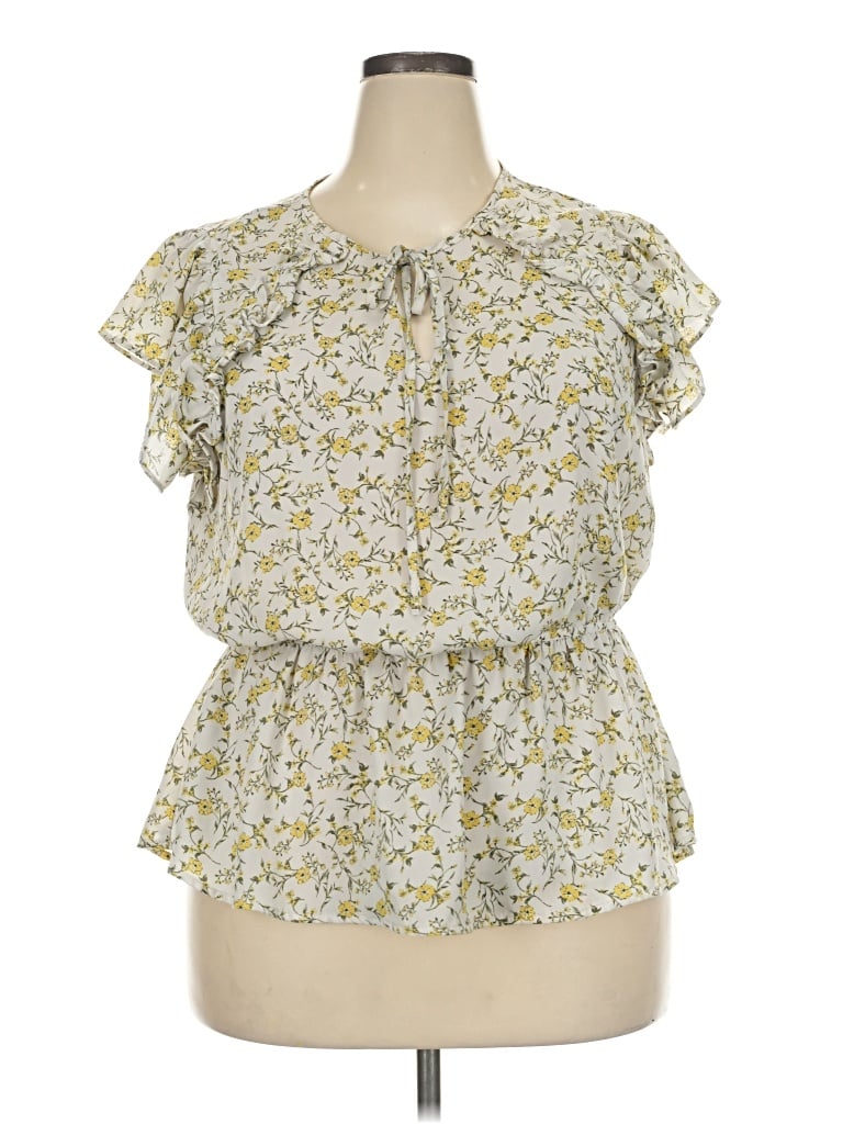 Pre-owned Sweet Rain Short Sleeve Blouse In Yellow