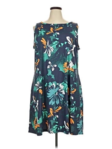 Columbia Casual Dress (view 1)