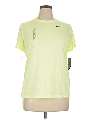 Nike Active T-Shirt (view 1)